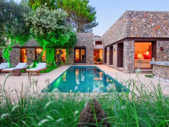 Impressive HOLIDAY VILLA RENTAL IN VALLDEMOSSA