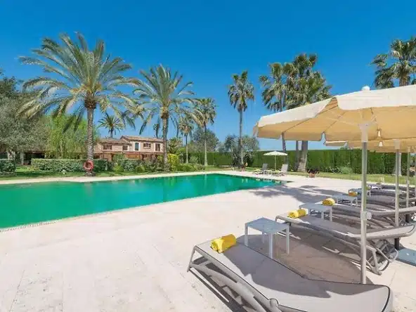 holiday finca in Binissalem swimming pool