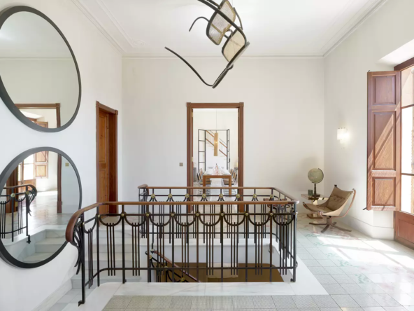 holiday villa for 16 people STAIRS