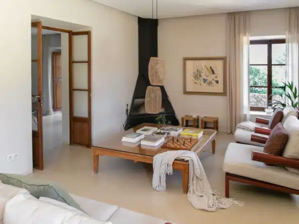 private luxury villa to rent living